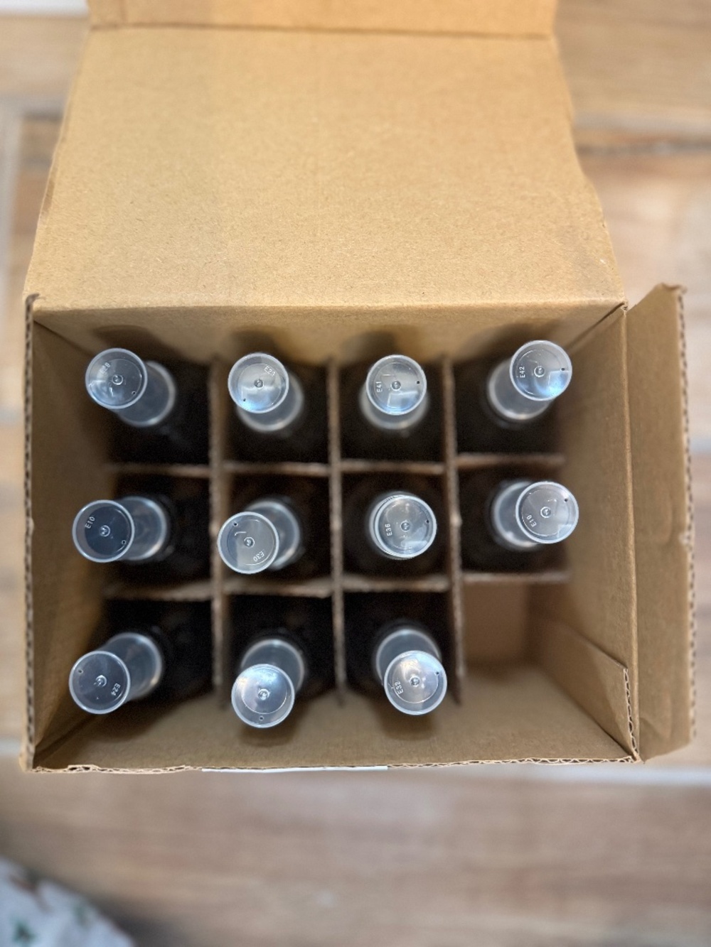 NWOT 2oz Amber glass bottles with spray top (11 bottles)